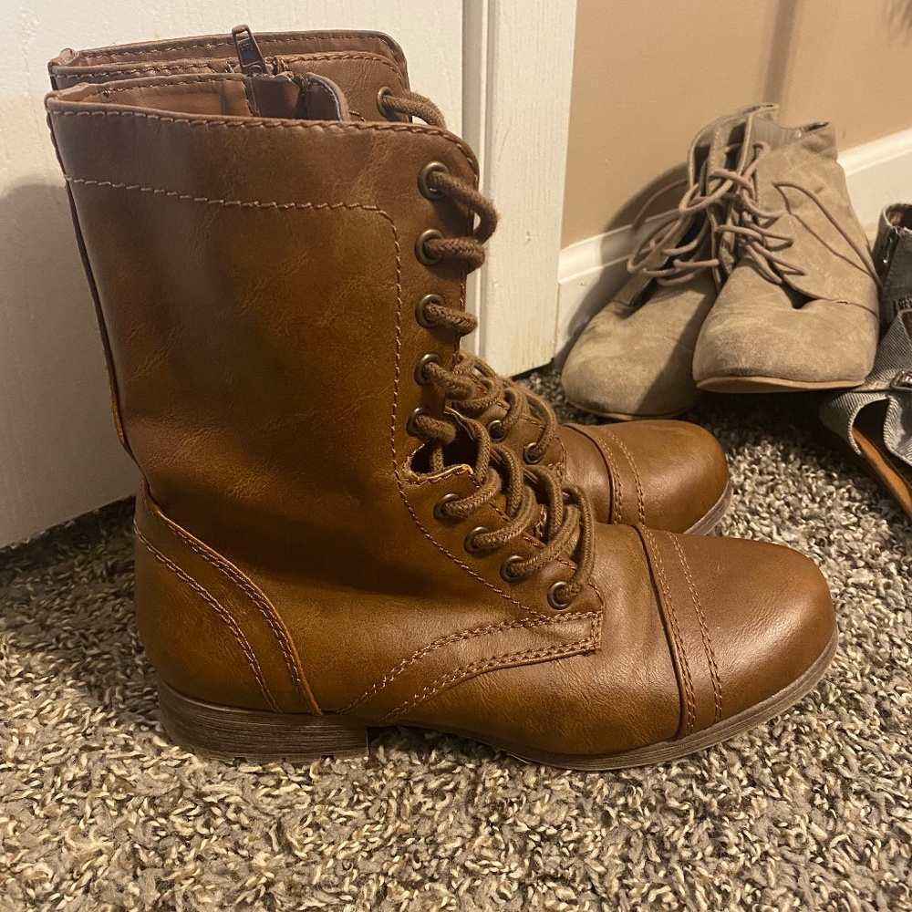 Womens combat boots